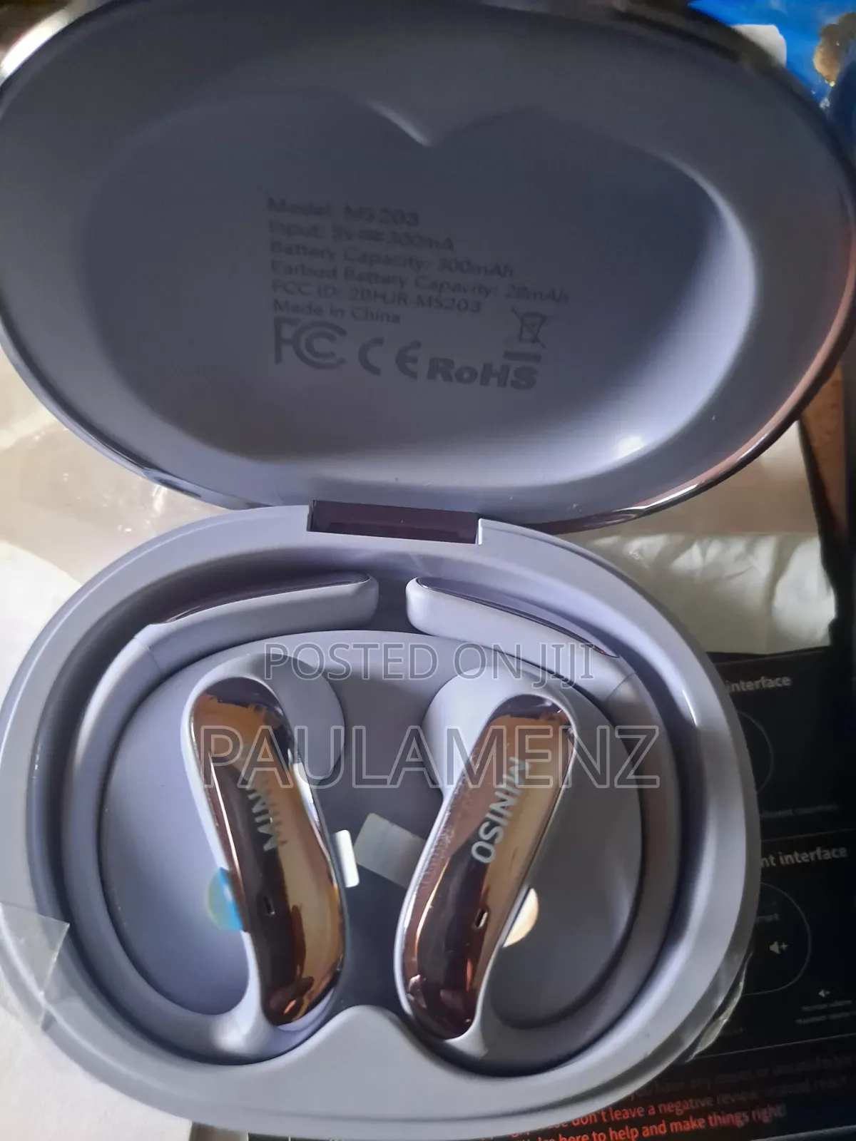 Miniso Ms203 Ai Translation Earbuds With Sd Card Slot and Touchscreen.