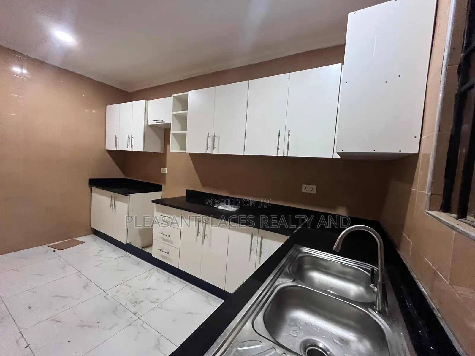 2bdrm Apartment in Pleasantplaces And, Adjiriganor for rent