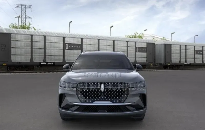 Lincoln Nautilus 2024 Gray