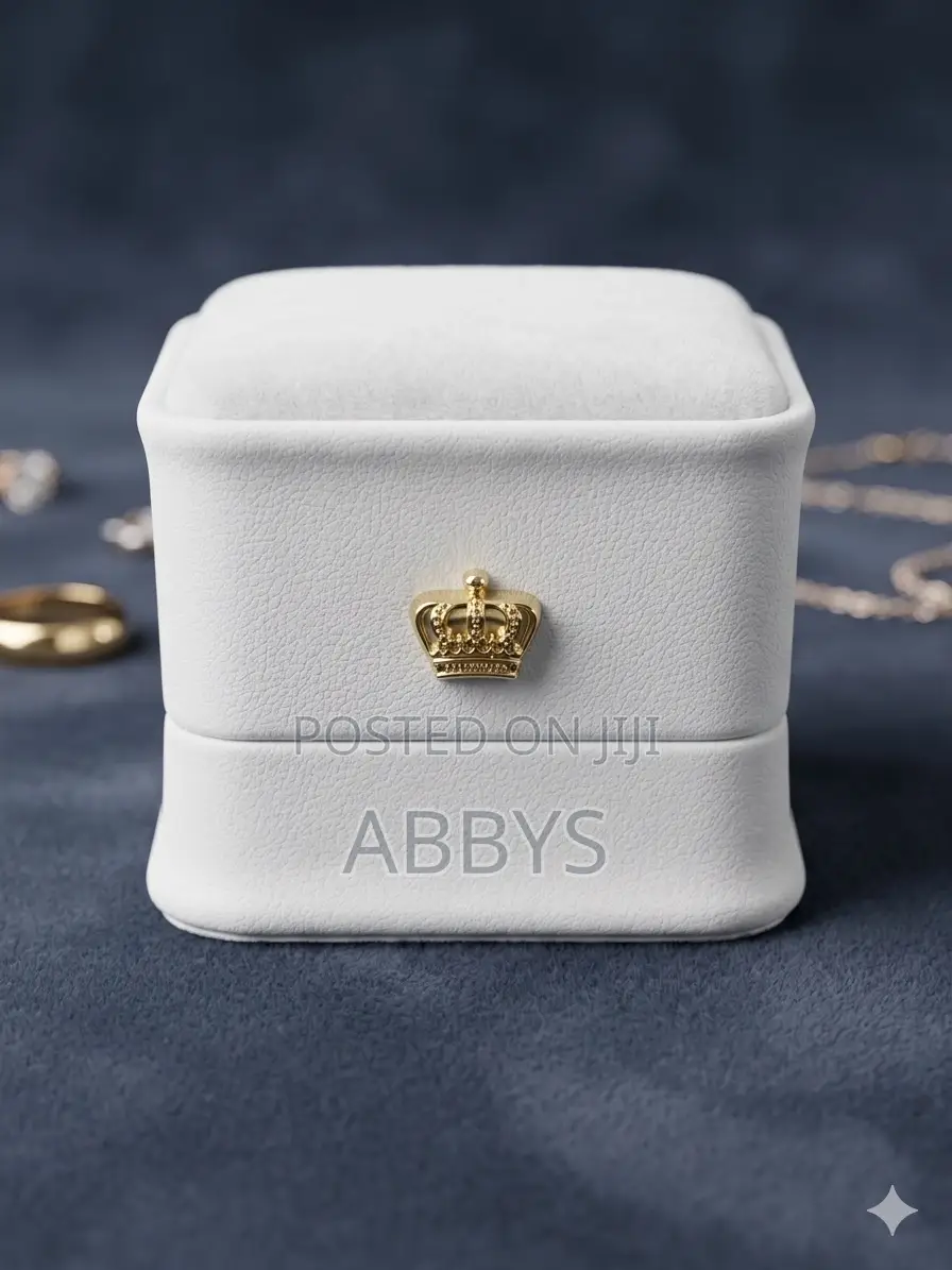 Royal Ivory White Ring Box/Ring Case