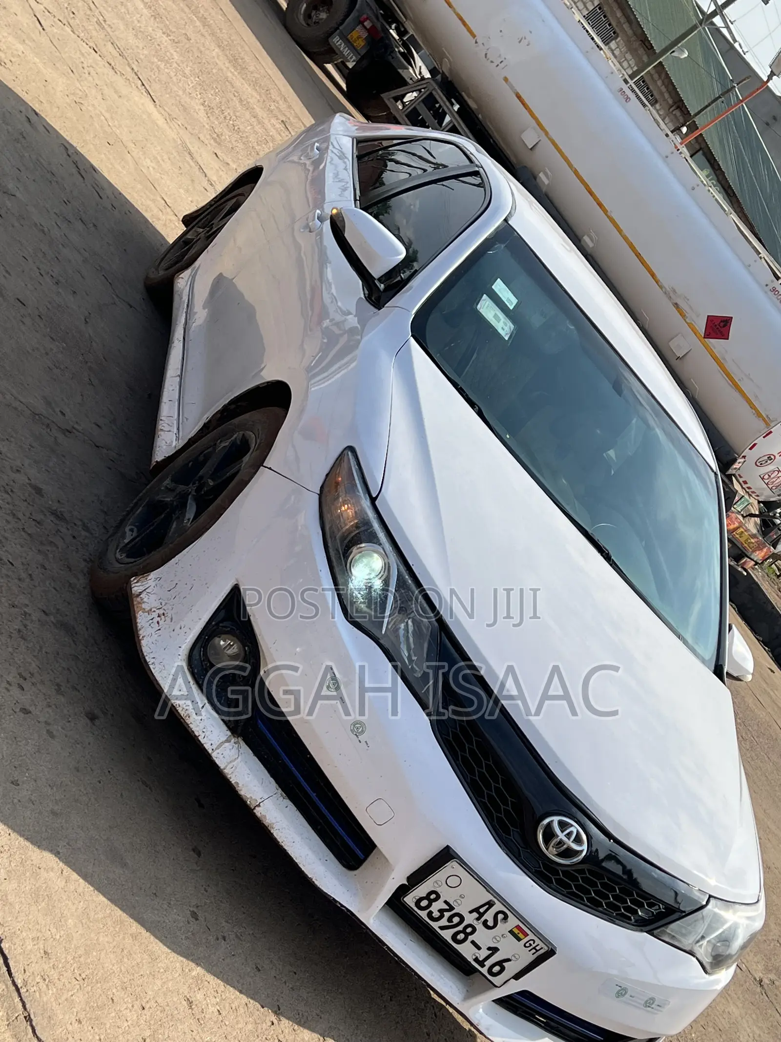 Toyota Camry SE 4dr Sedan (2.5L 4cyl 6A) 2014 White