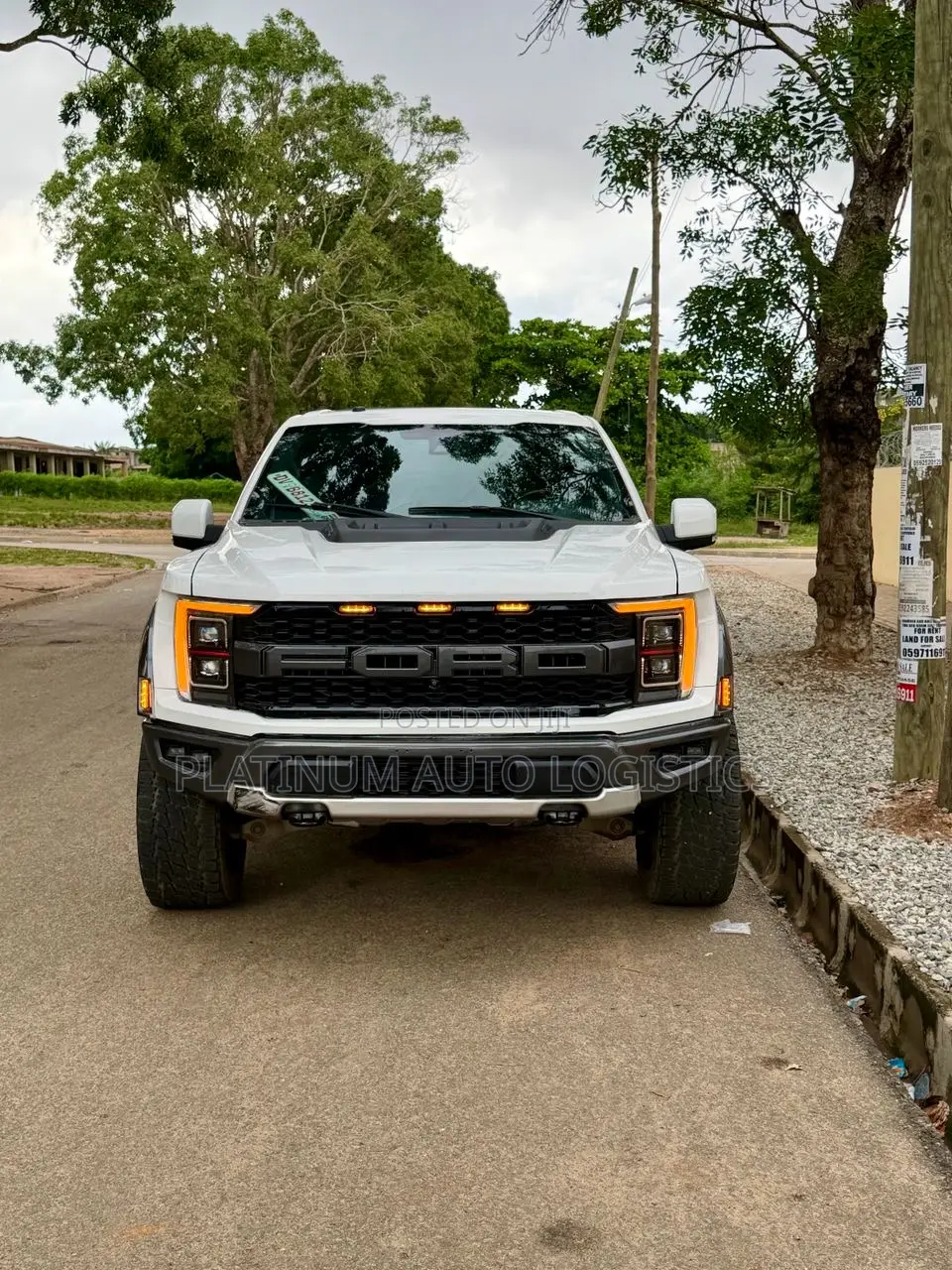 Ford F-150 Raptor 4x4 SuperCrew Cab Styleside 5.5 ft. box 145 in. WB