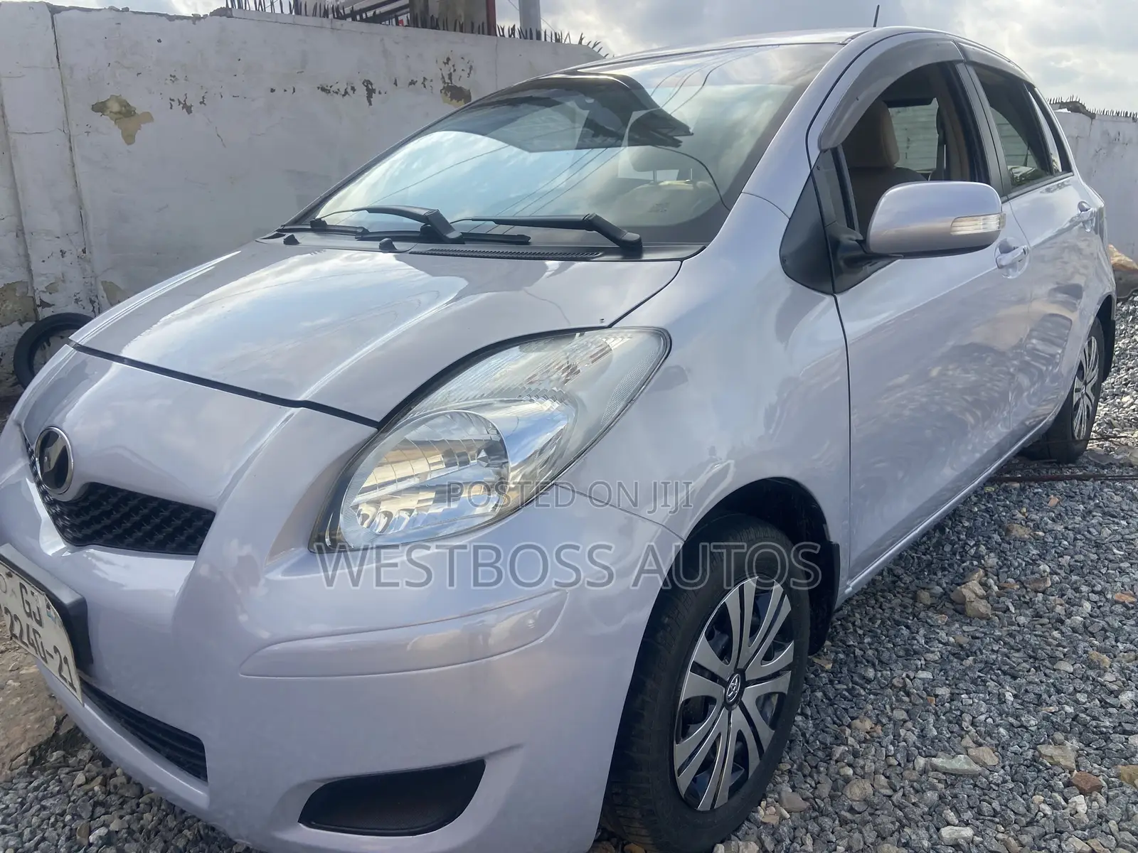 Toyota Vitz 1.3 AWD 5dr 2010