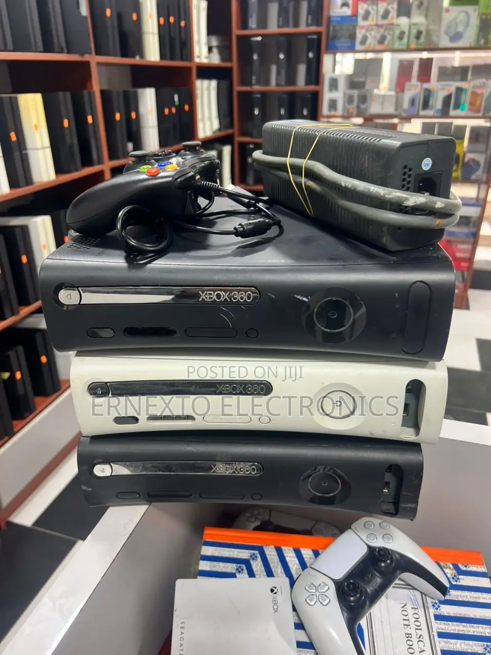 Xbox 306 Set With 15 Games Available on Cool Price Purchase Now