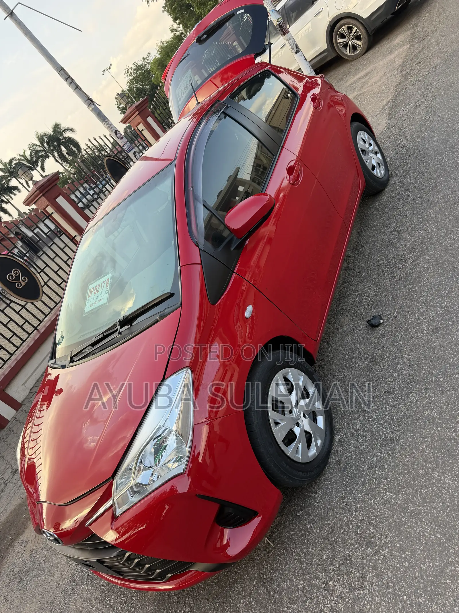 Toyota Yaris 2017 Red