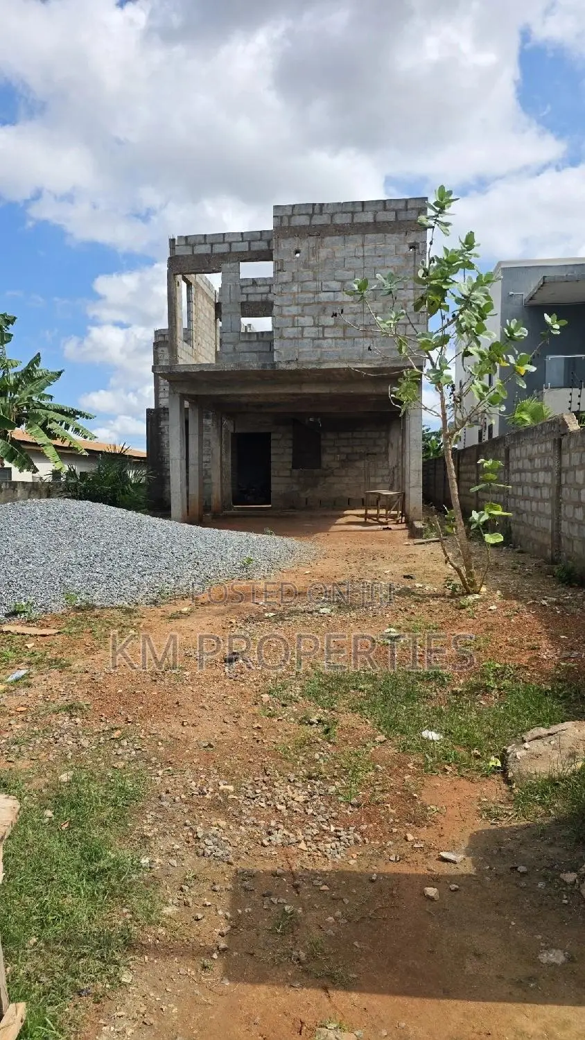 5bdrm Mansion In Agbogba For Sale