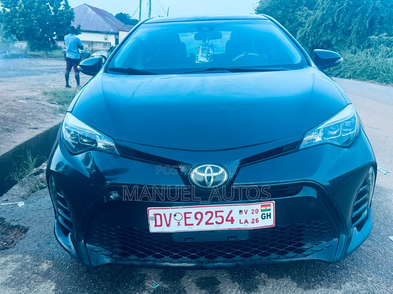 Toyota Corolla SE Special Edition 4dr Sedan (1.8L 4cyl CVT) 2017