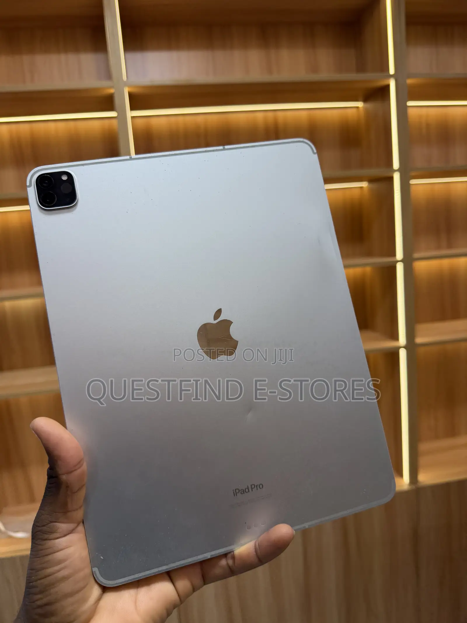 Apple iPad Pro 12.9 (2022) 512 GB Silver