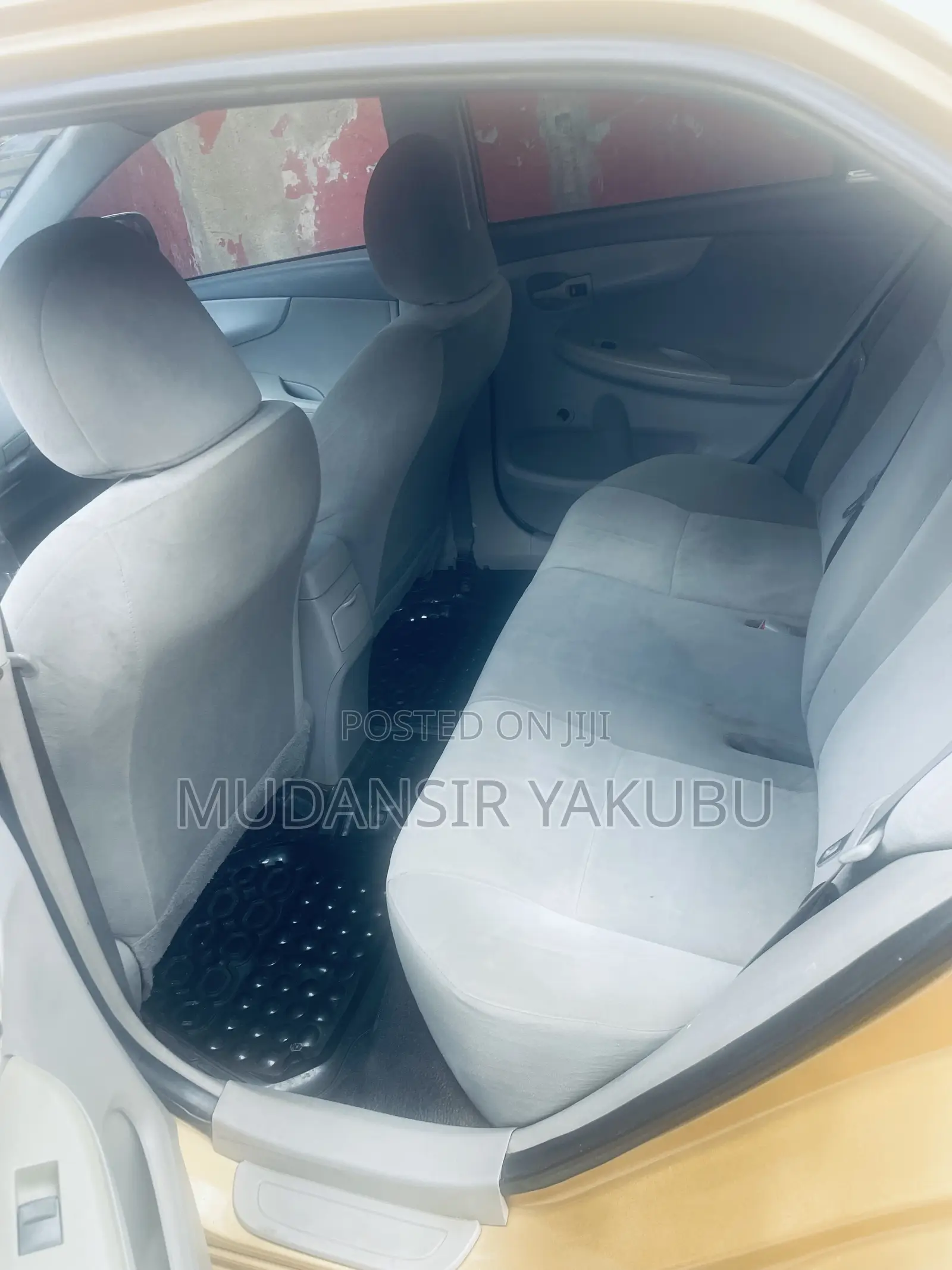 Toyota Corolla 2009 Gold