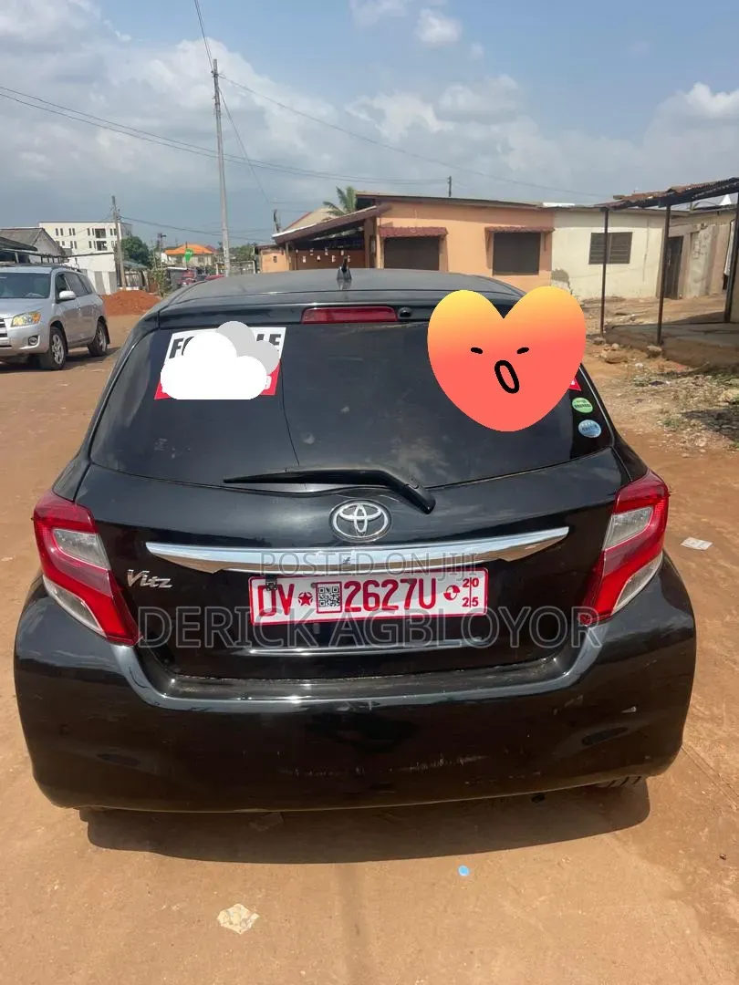 Toyota Vitz 2014 Black