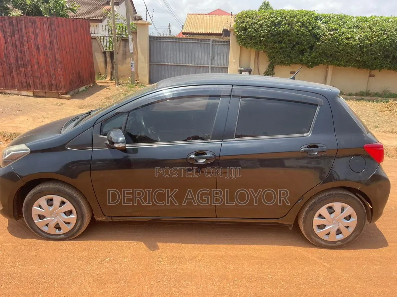 Toyota Vitz 2014 Black