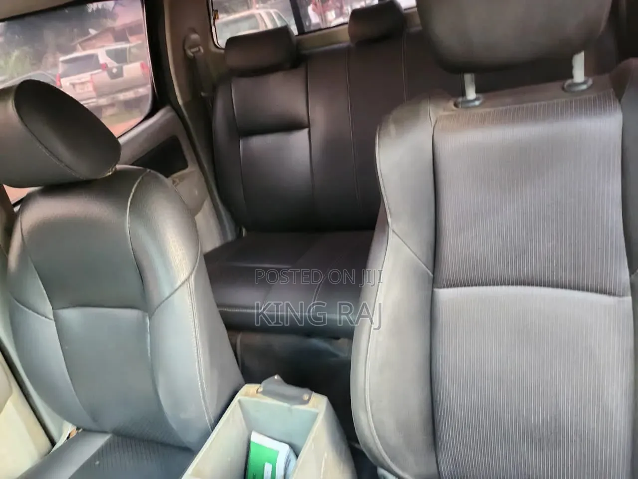 Toyota Hilux 2012 Black