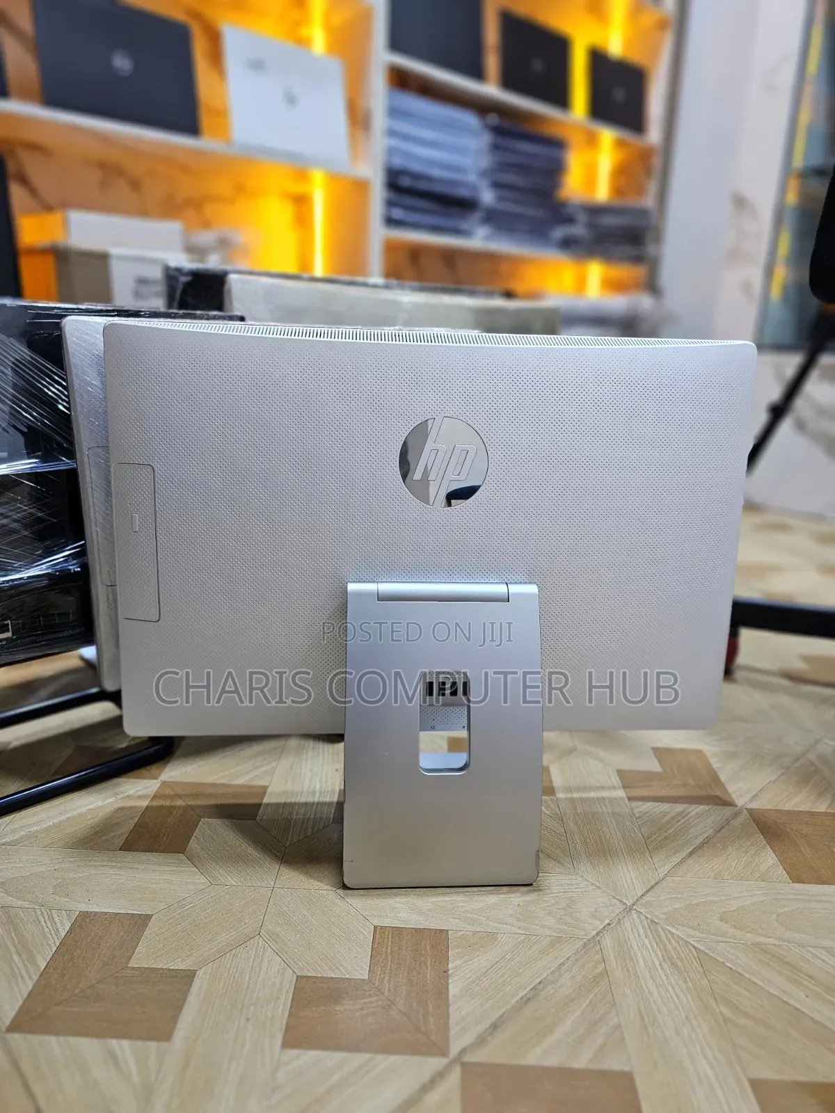 Desktop Computer HP Pavilion 24 8GB AMD A6 HDD 2T