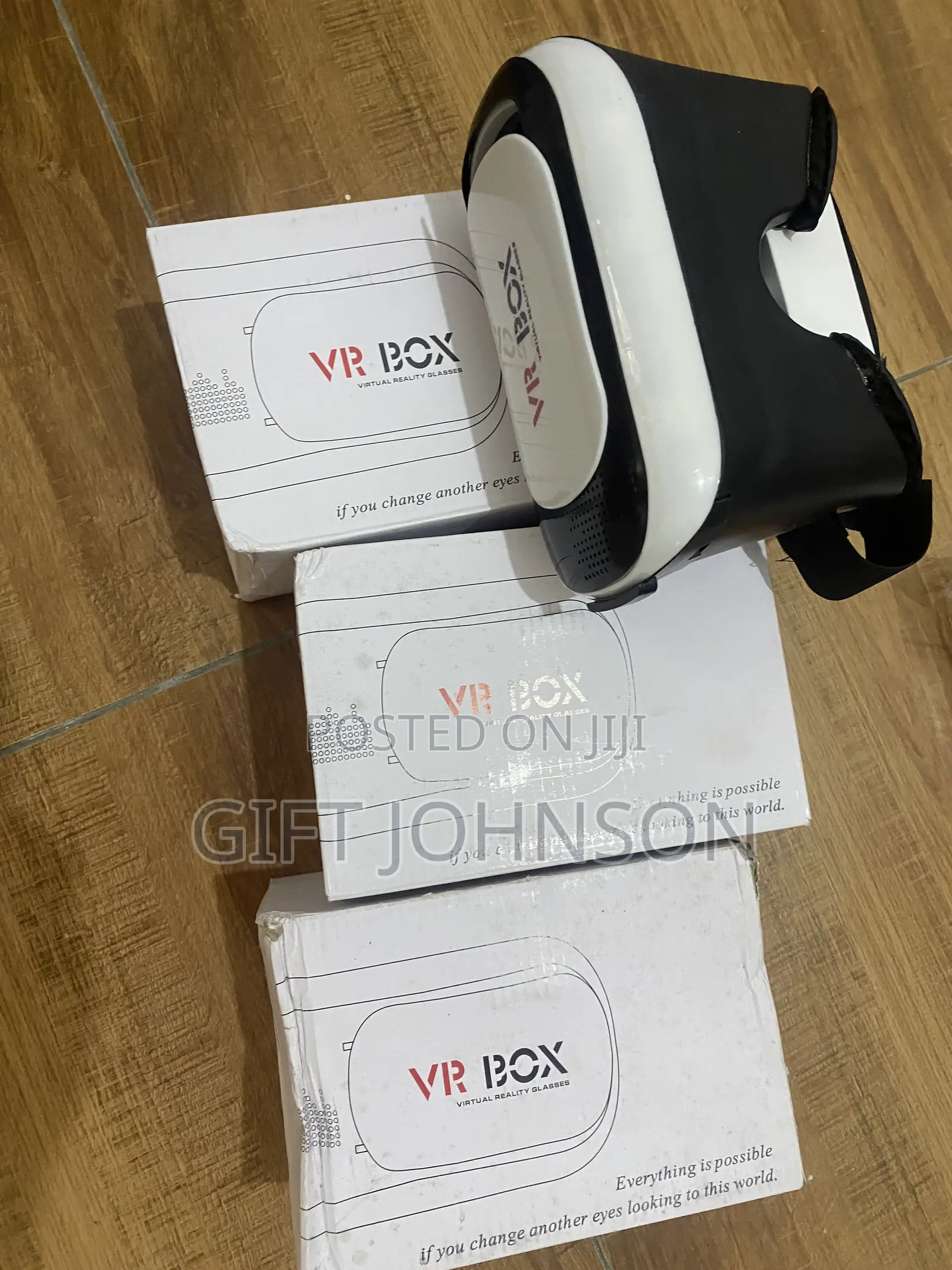 Virtual Reality for Watching Movies and Playing Games