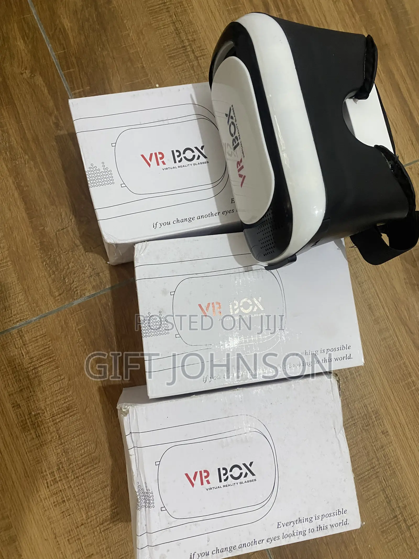Virtual Reality for Watching Movies and Playing Games