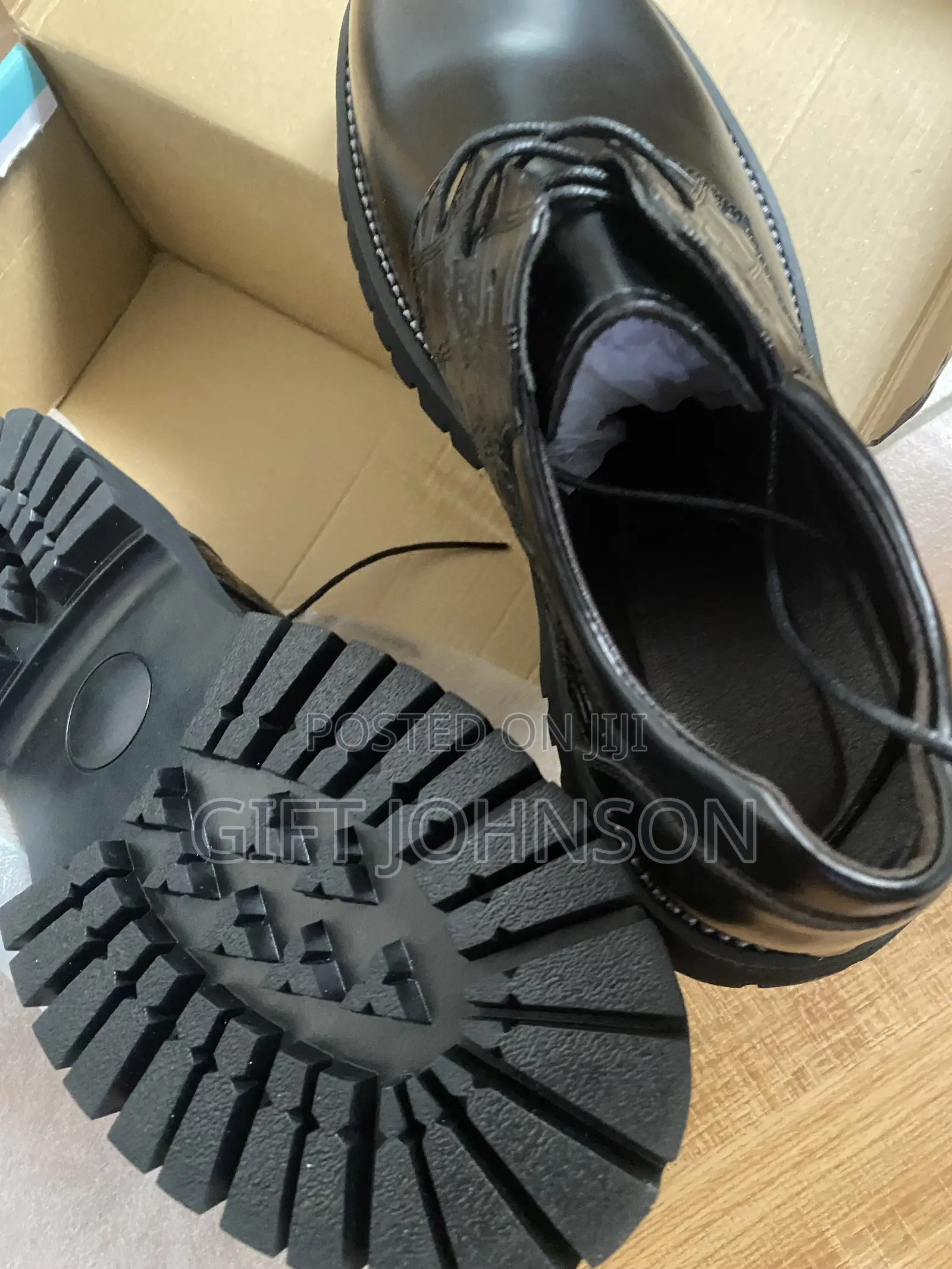Step Out in Style and Comfort With Our Premium Men’S Shoes.