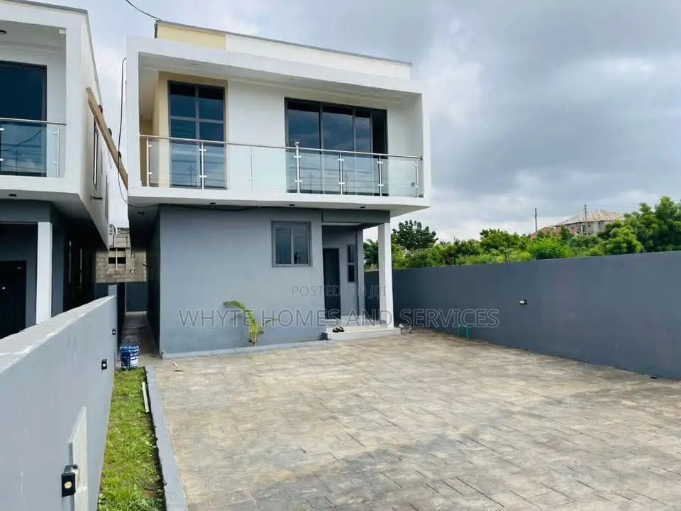 3bdrm House in East Legon for sale