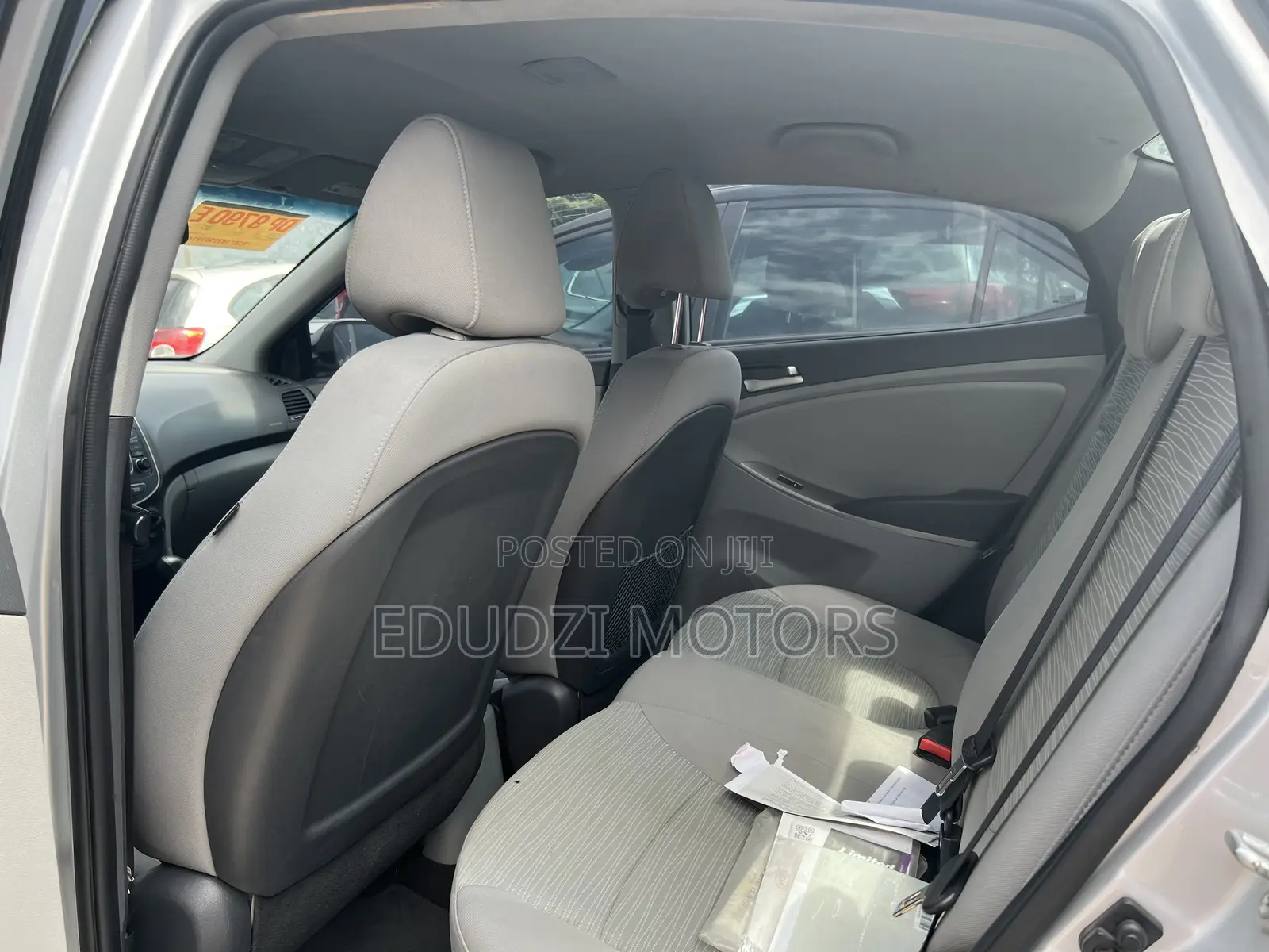 Hyundai Accent SE Sedan 2016 Silver