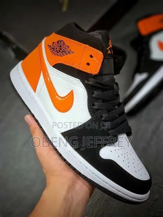 Original Nike Jordan 1 in Colours