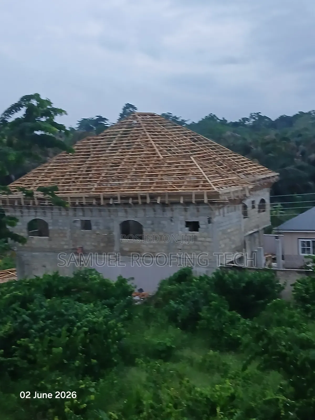Stone Coated Roofing Sheet and Grate Parapet Design