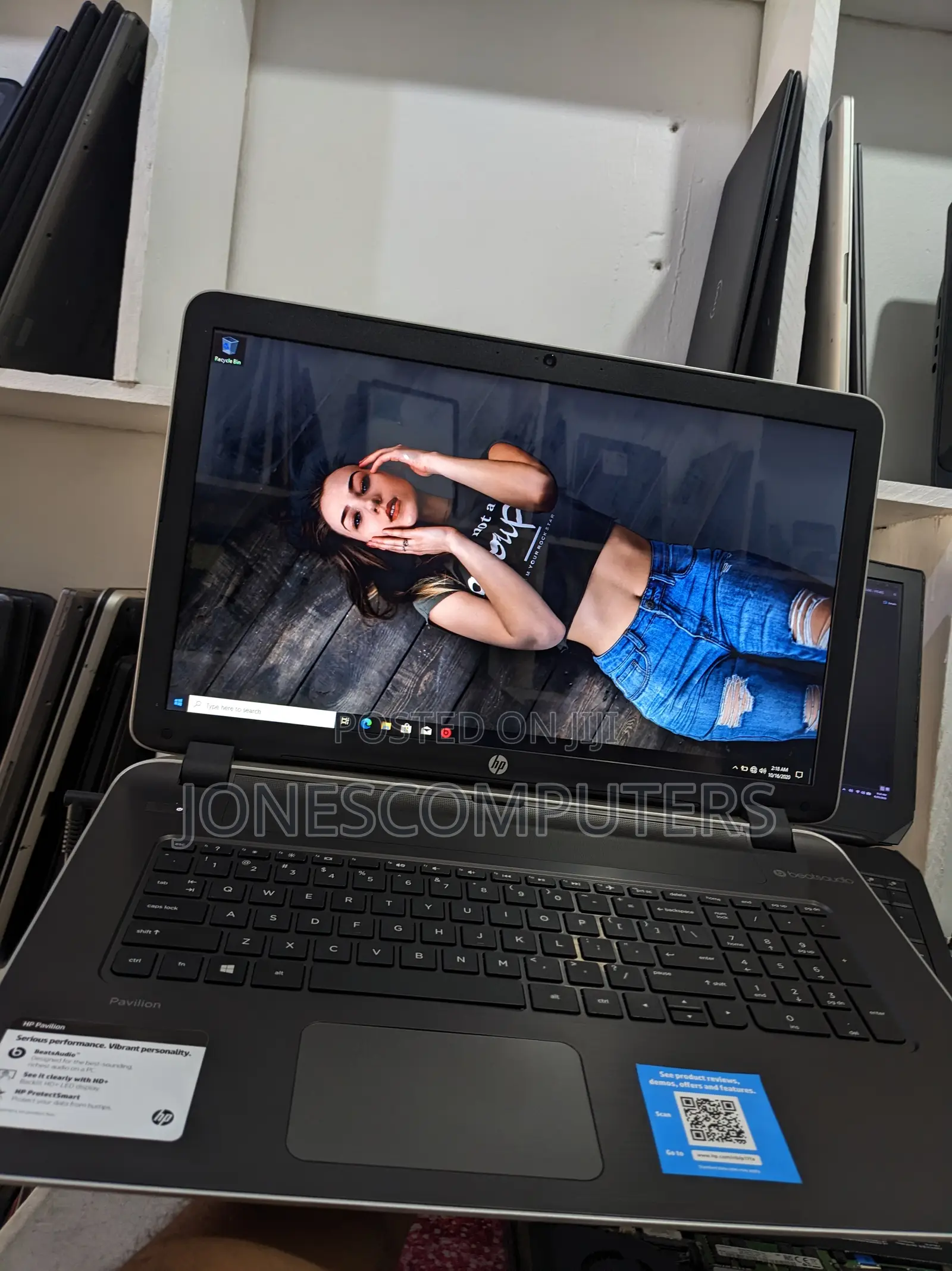 Laptop HP Pavilion 17 6GB AMD A10 HDD 700GB