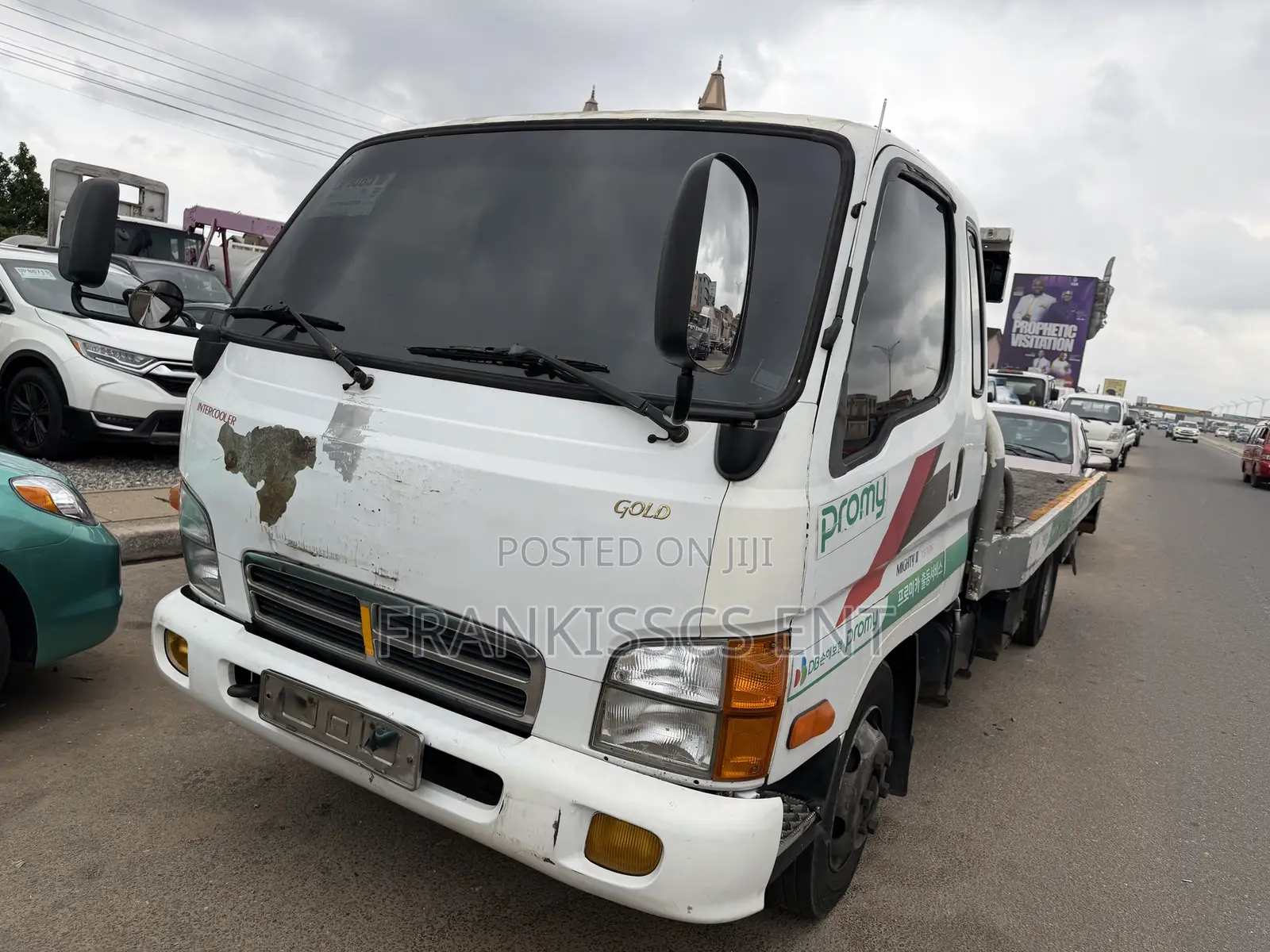 Hyundai Mighty Towing Truck