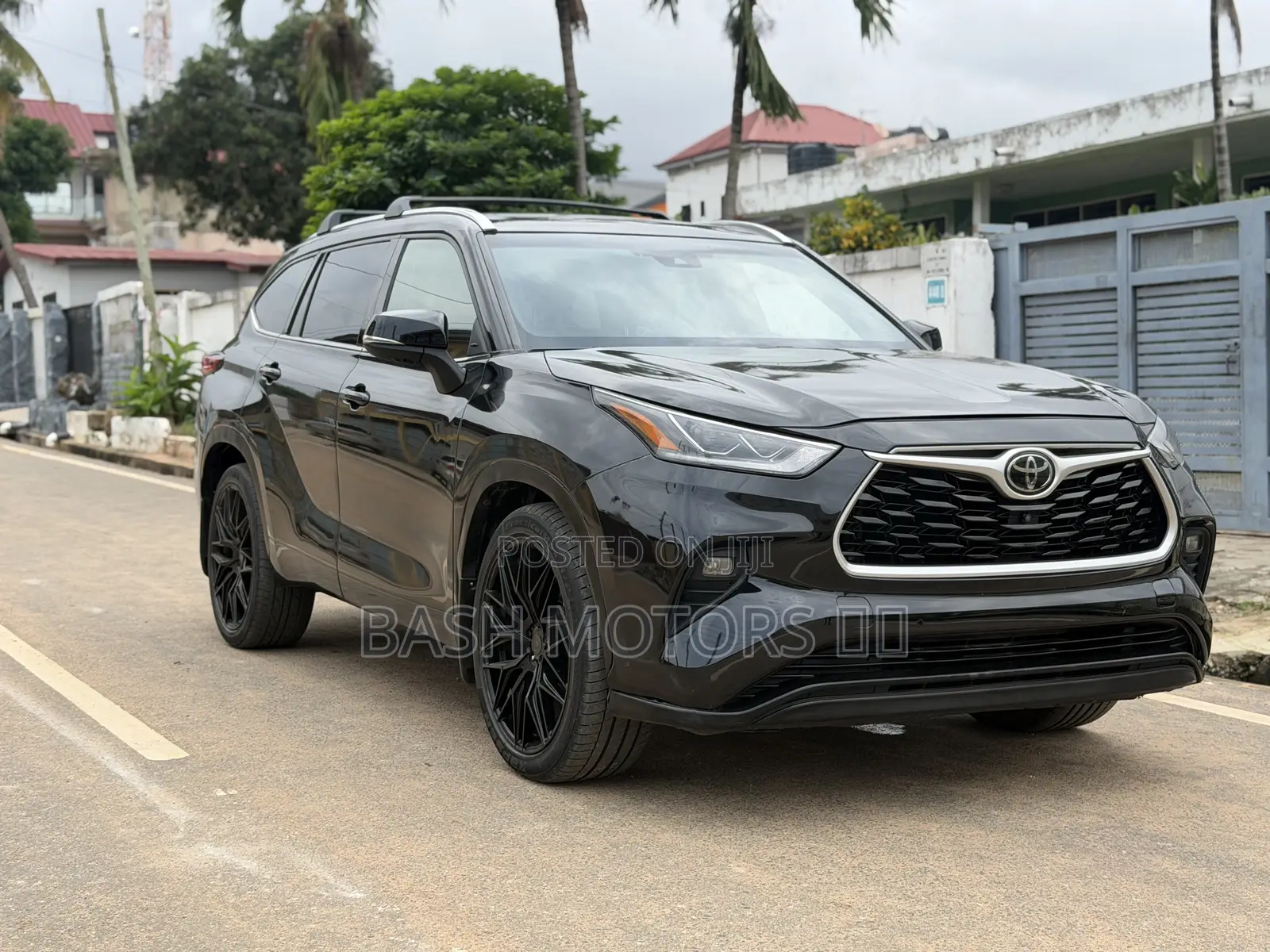 Toyota Highlander Platinum 2022 Black