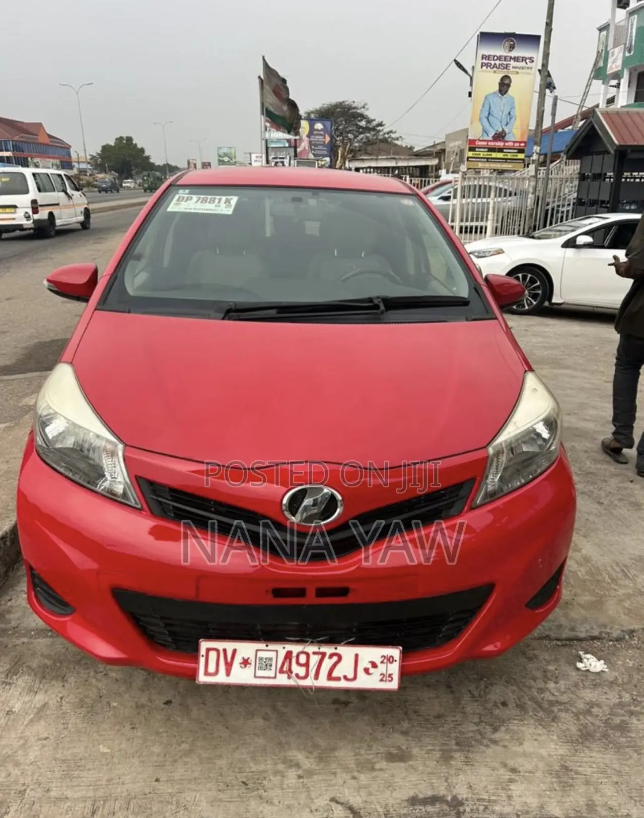 Toyota Vitz 2015 Red