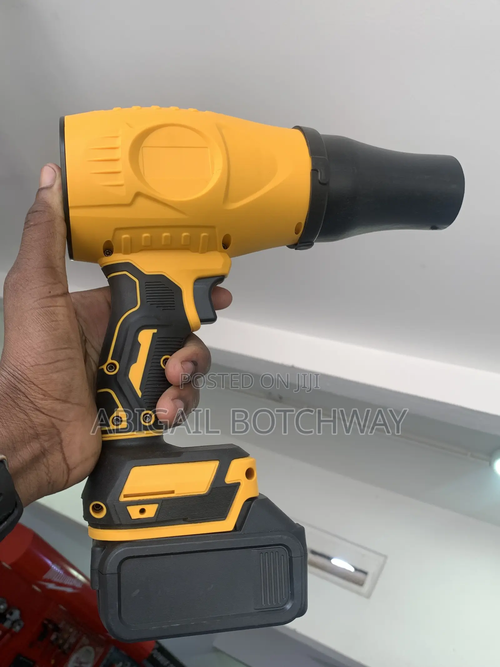 Violent Fan Blower