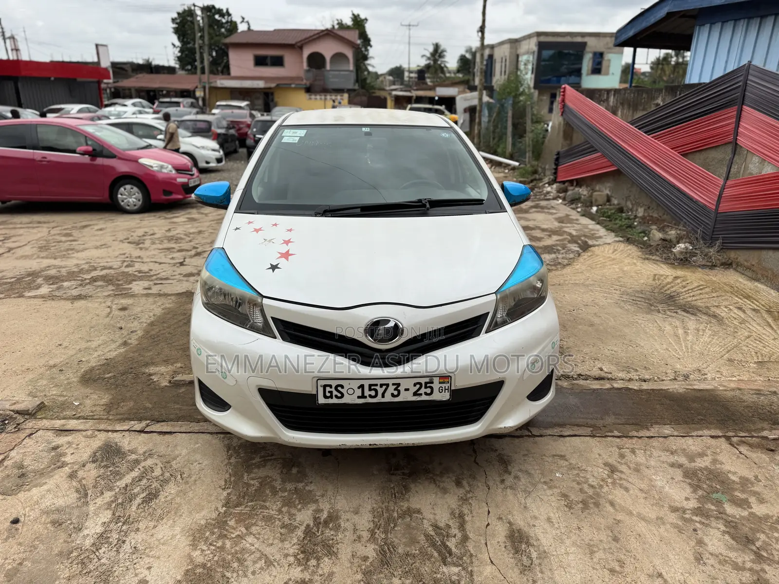 Toyota Vitz 1.0 FWD 5dr 2013 White