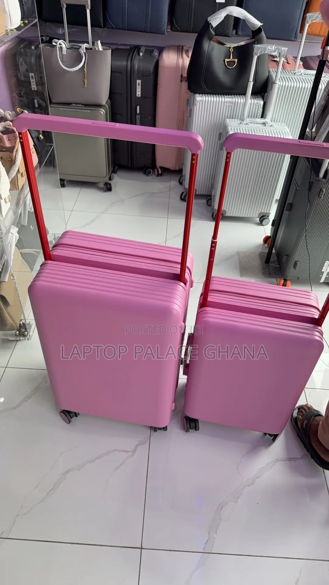 Luxury Lightweight Anti Crack Suitcase 2 Set