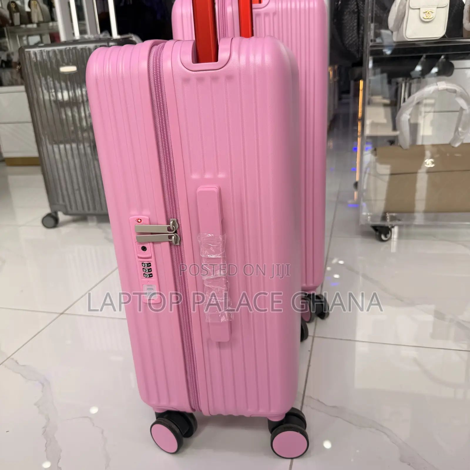 Luxury Lightweight Anti Crack Suitcase 2 Set
