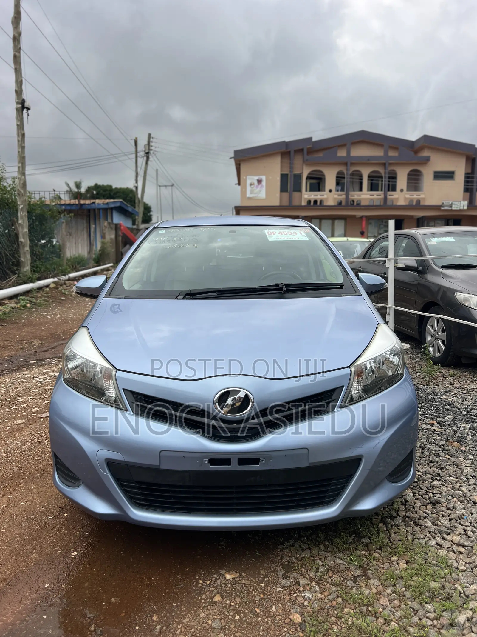 Toyota Vitz 1.3 AWD 5dr 2013 Blue
