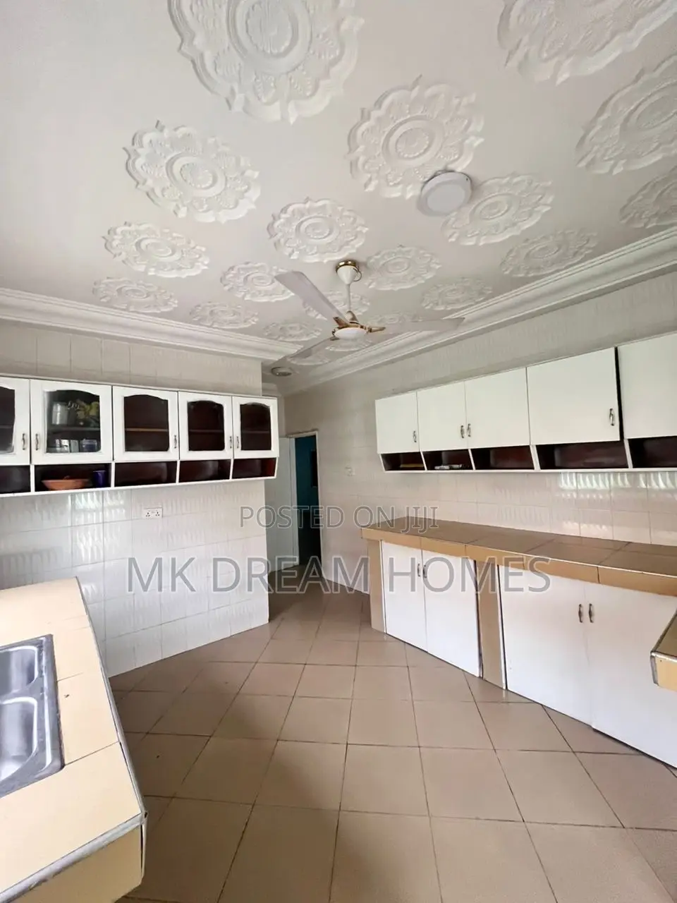 5bdrm House in Ashaley Botwe for rent