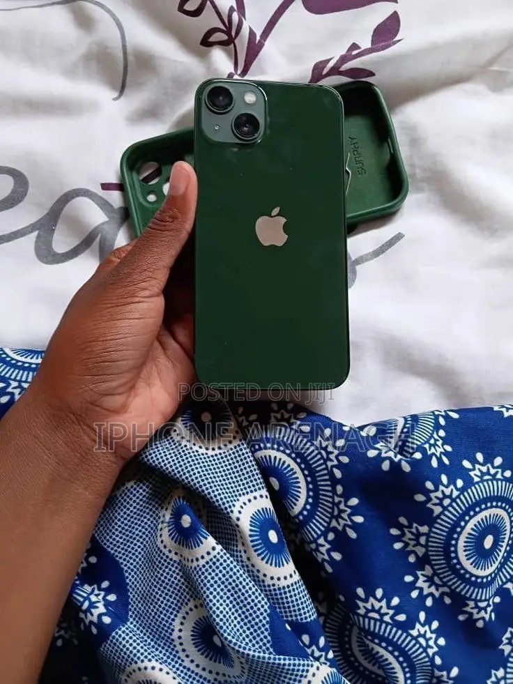 Apple iPhone 13 128 GB Green