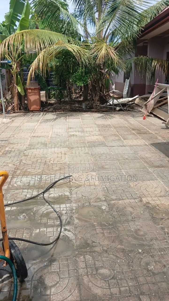 Compound Pressure Washing