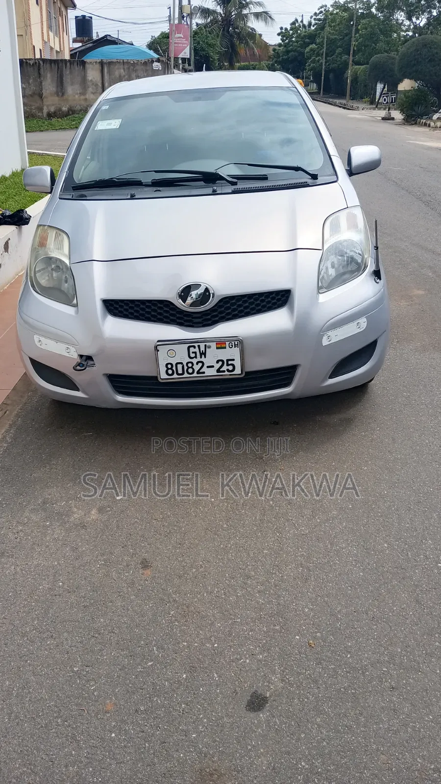 Toyota Vitz 1.3 AWD 5dr 2010 Gray