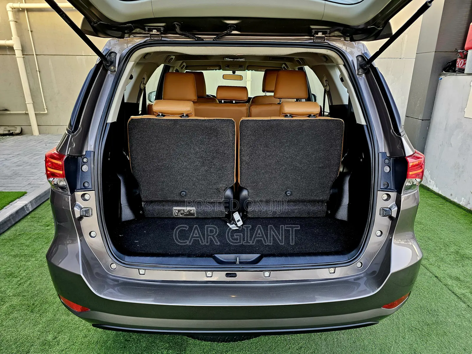 Toyota Fortuner 2.7 AWD 2019 Gray