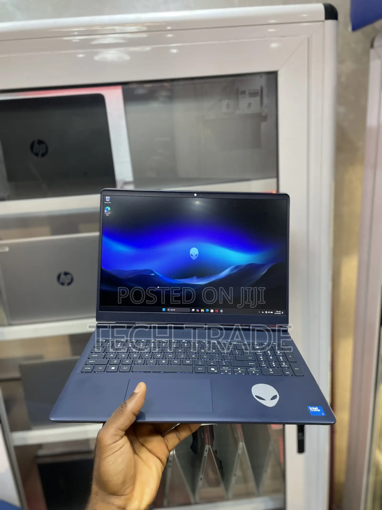 Laptop Alienware 16 Aurora 16GB Intel Core 7 SSD 512GB