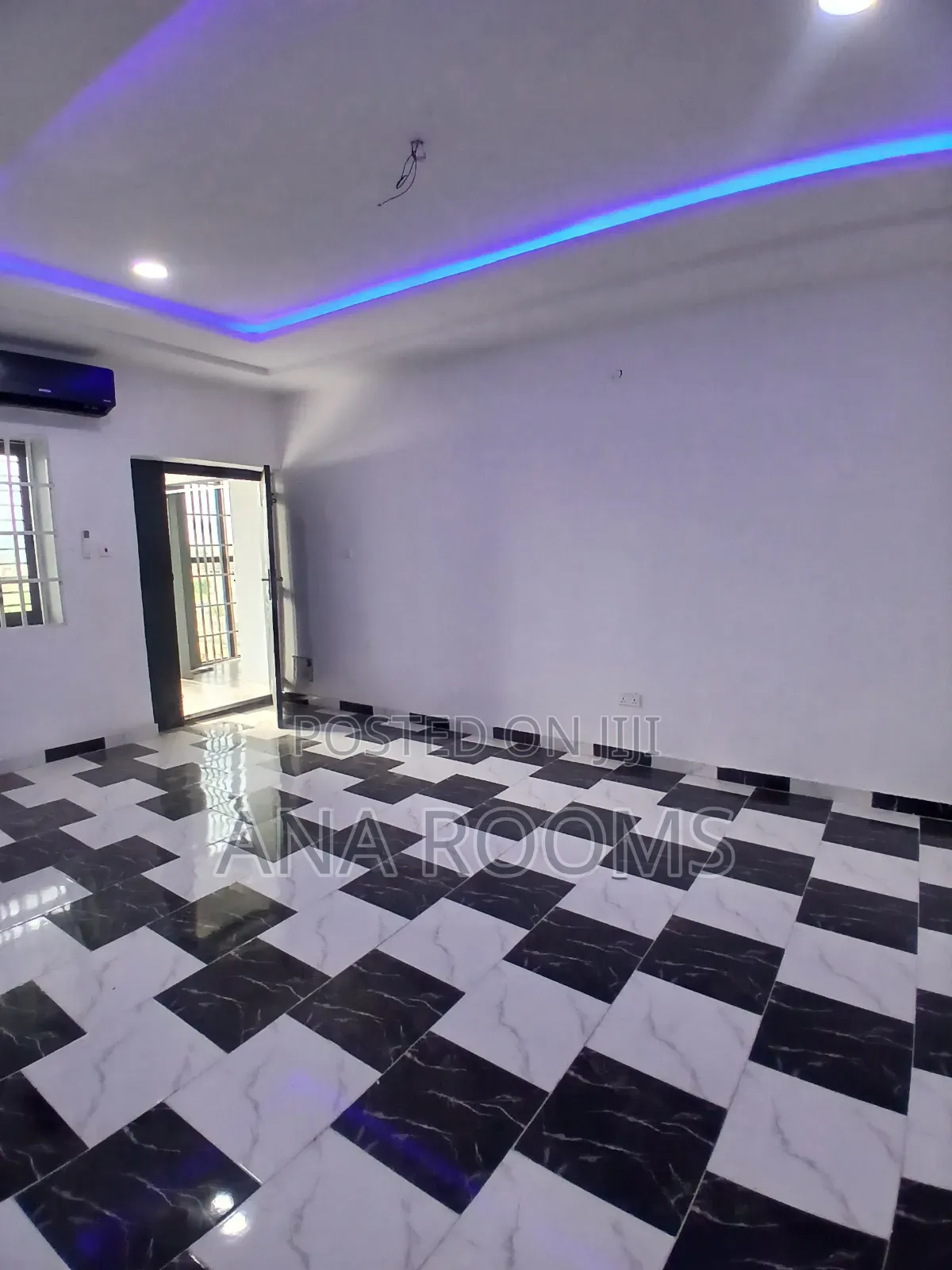 3bdrm Apartment in Community 22, Tema Metropolitan for rent