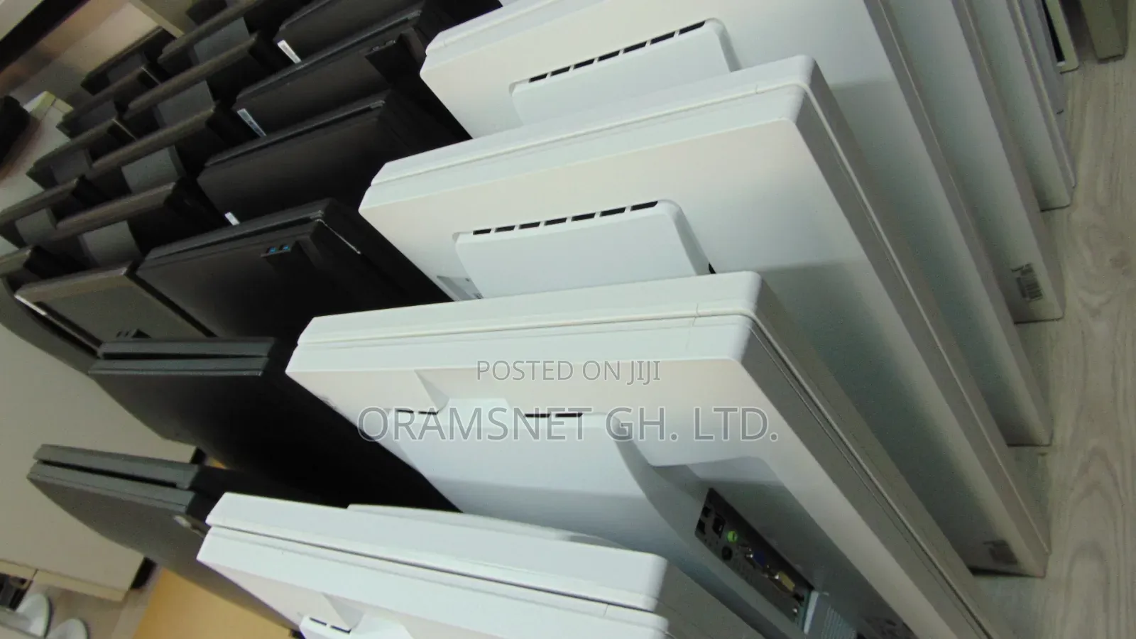 24 Inches Fujitsu Monitor