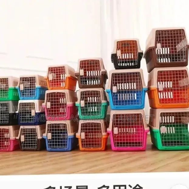 Ventilated Plastic Dog and Cat Crates