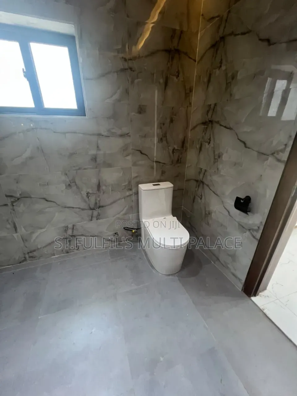 5bdrm House in North Legon for sale