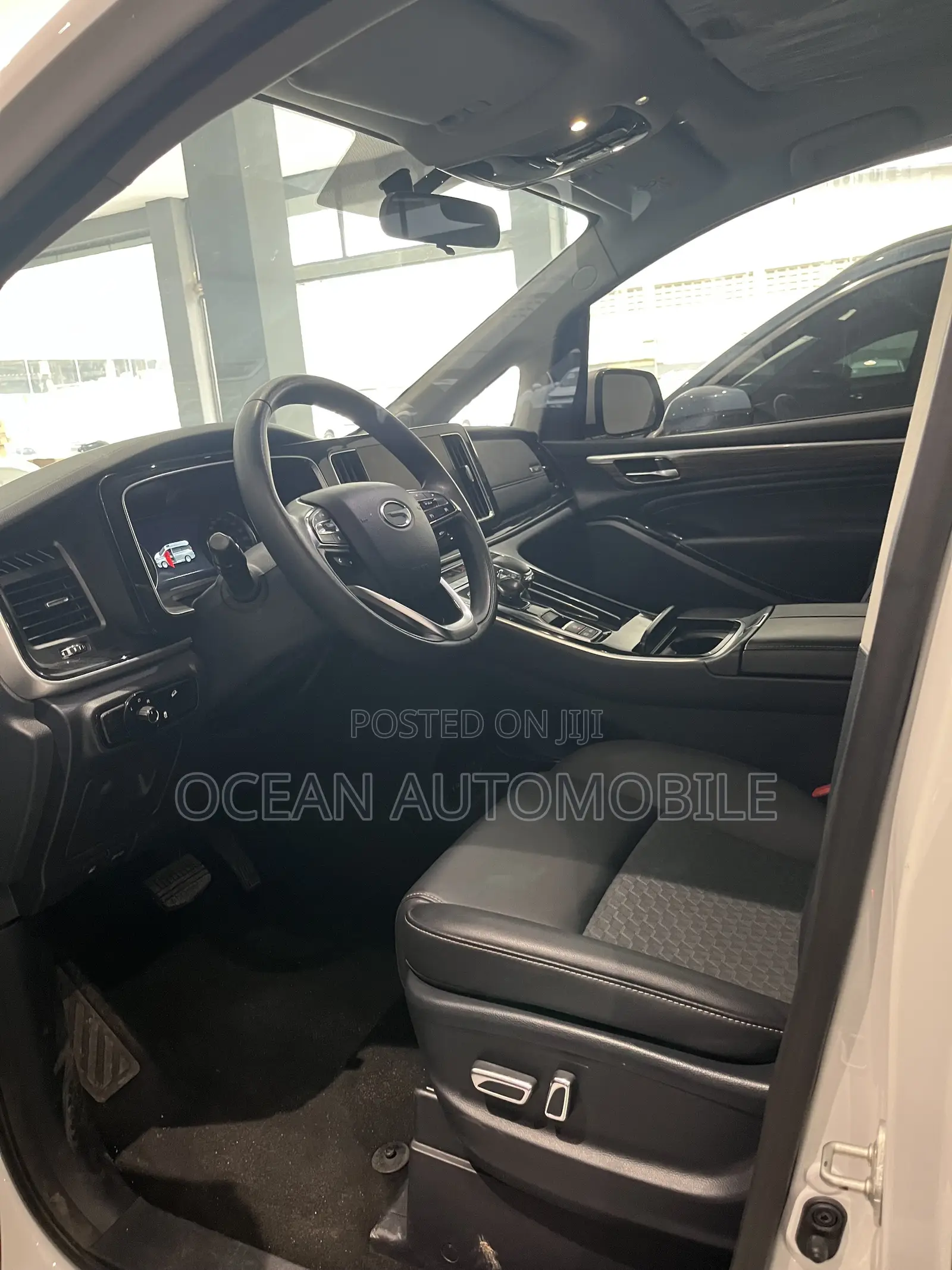 GAC GM8 2023 White