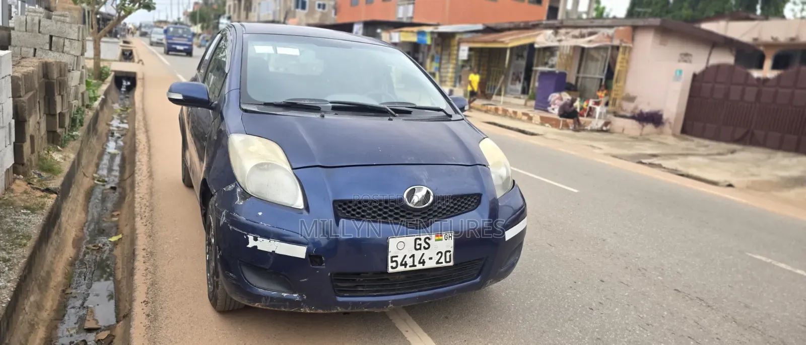 Toyota Vitz 2010 Blue