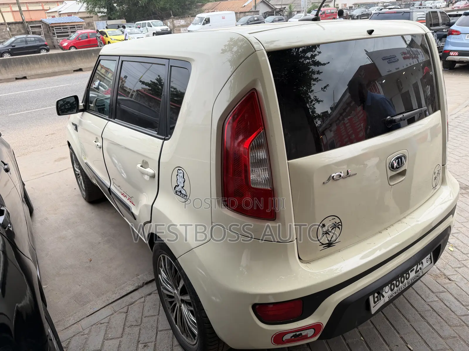 Kia Soul 4dr Wagon (1.6L 4cyl 6A) 2015