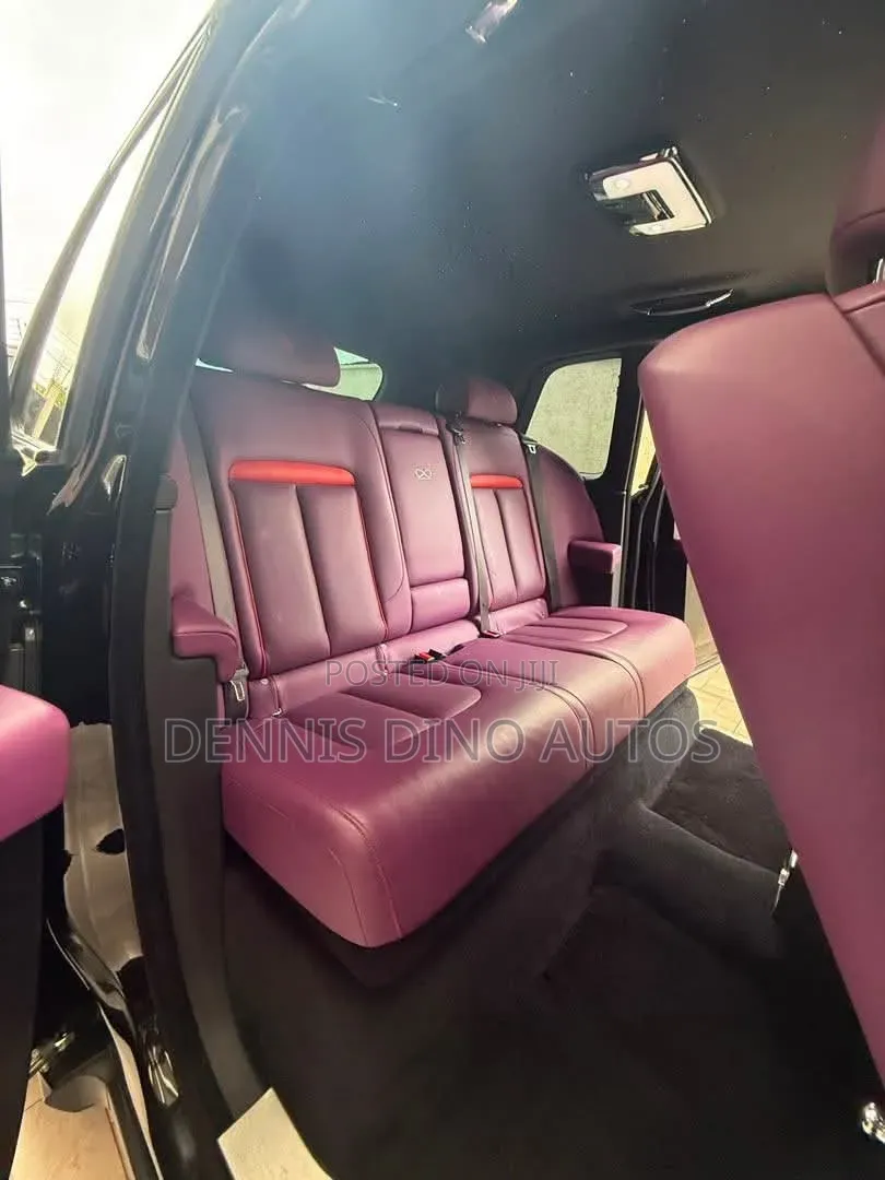 Rolls-Royce Cullinan Black Badge 2024 Matt Black