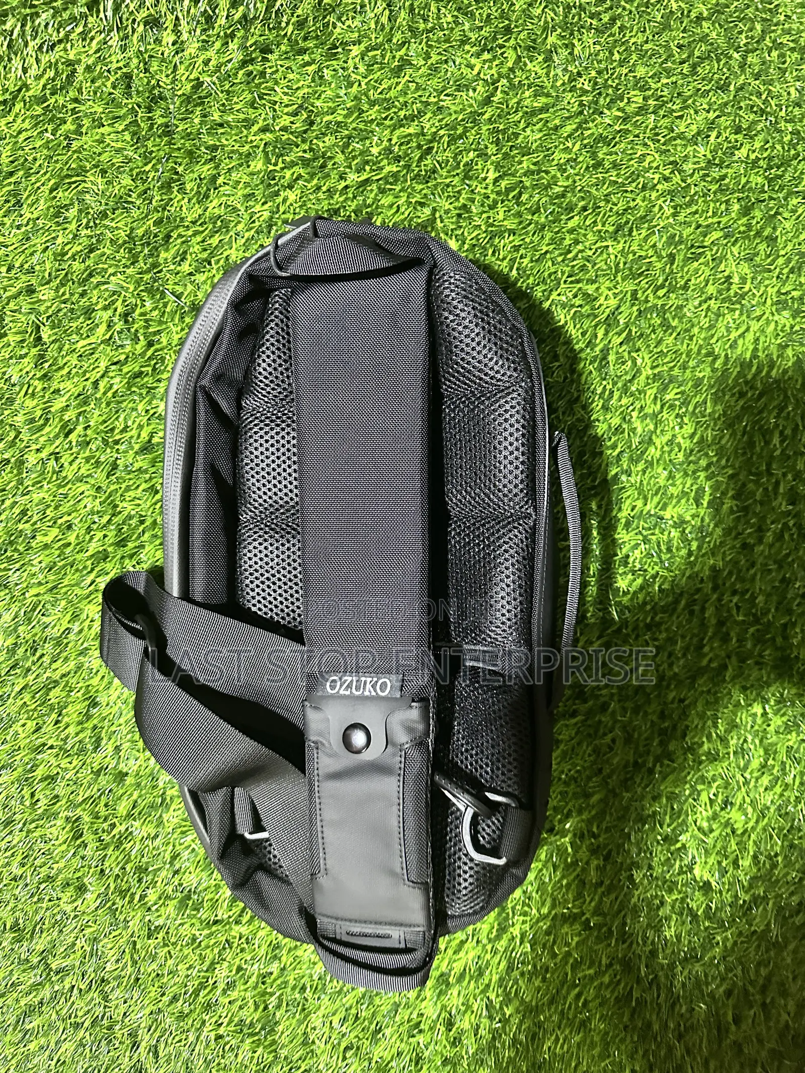 Quality and Class Chest Bag