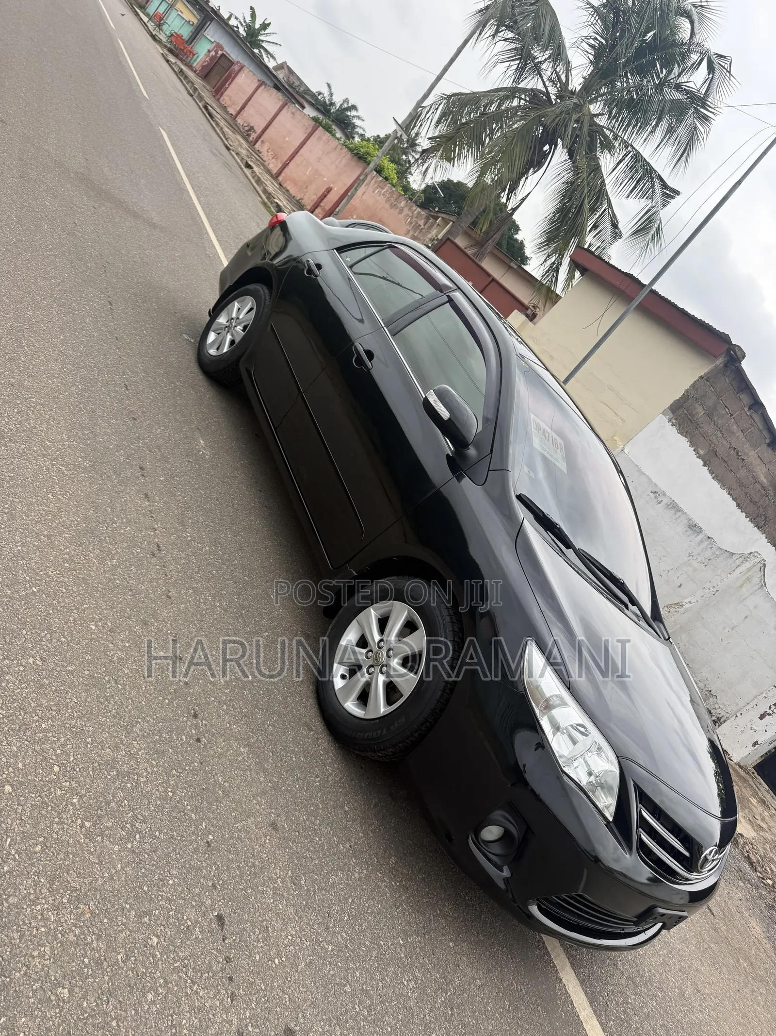 Toyota Corolla LE 4dr Sedan (1.8L 4cyl 4A) 2013 Black