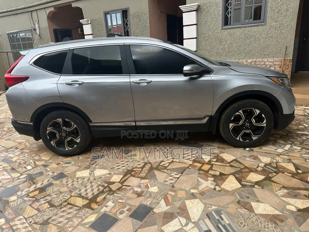 Honda CR-V Touring AWD 2018 Silver